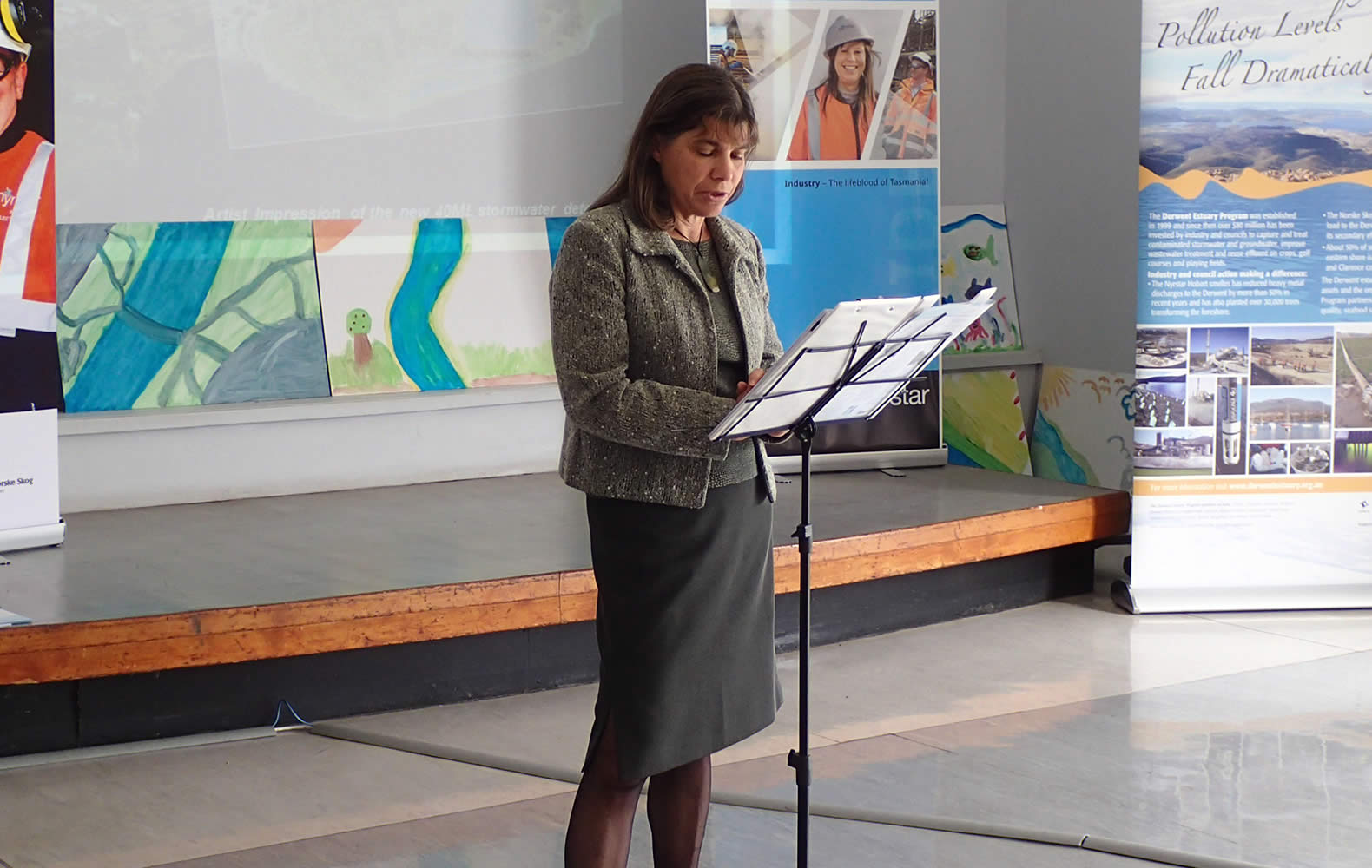 Director of the DEP Christine Coughanowr speaking at the launch of the 2013 Report Card. Photo: Derwent Estuary Program.