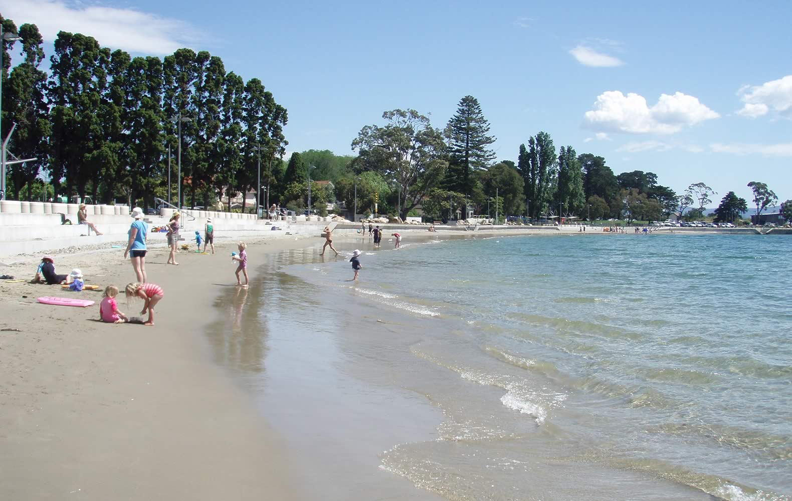 Little Sandy Bay Beach. Photo: Derwent Estuary Program.