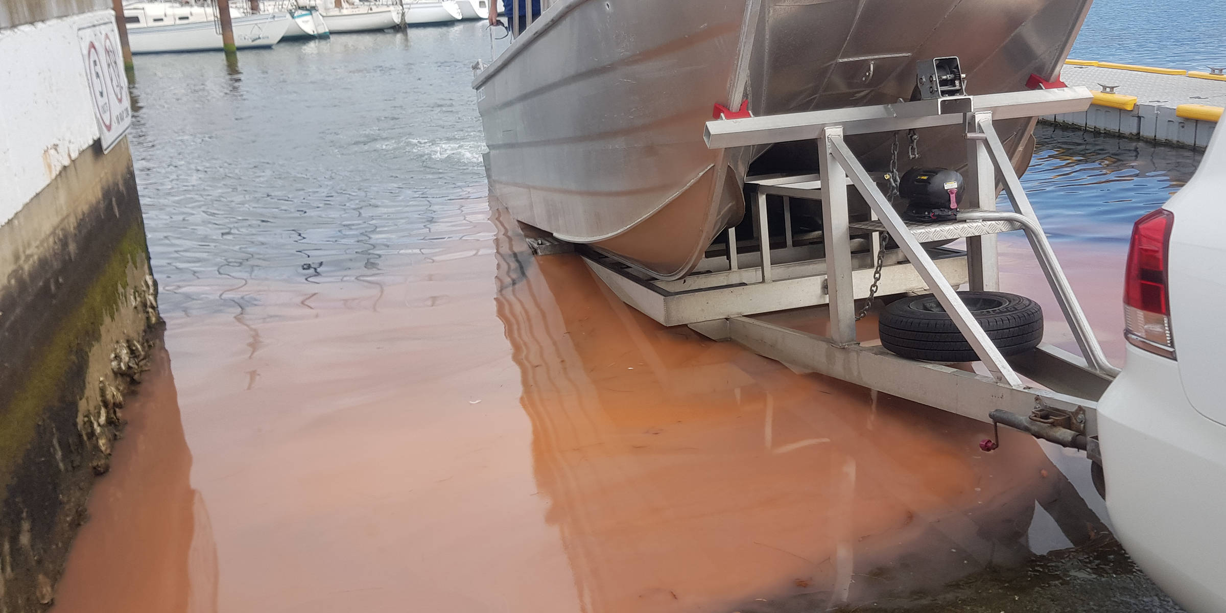 ‘Red tide’ at the Kangaroo Bay boat ramp, 14 February 2023. Photo: Derwent Estuary Program.